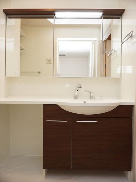 洗面設備　洗面所