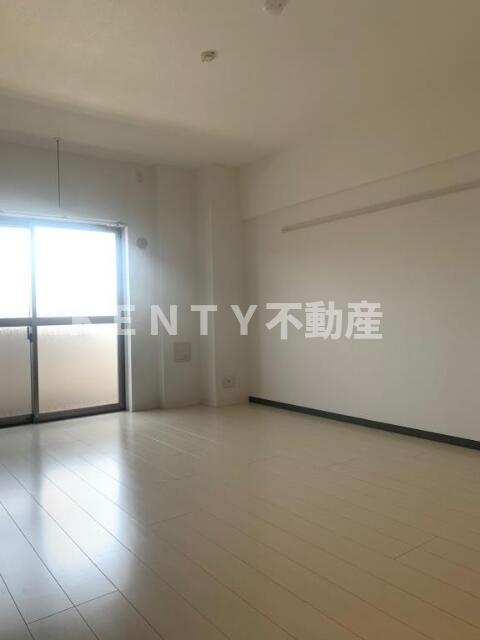 その他部屋・スペース　落ち着いて過ごせるお部屋なので、寝室にいかがでしょうか