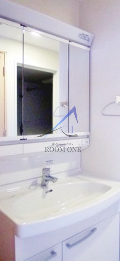 洗面設備　洗面台です。