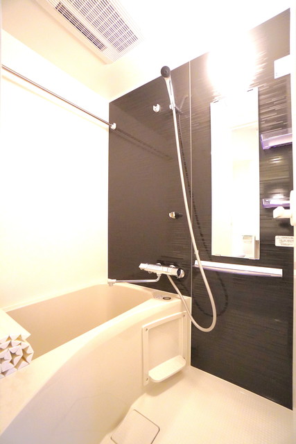 バス・シャワールーム　※写真は同タイプ住戸です。