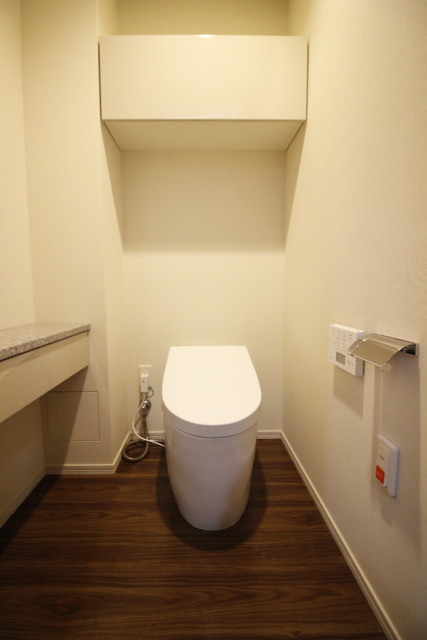 トイレ　★トイレ内手洗い場も嬉しいですね★