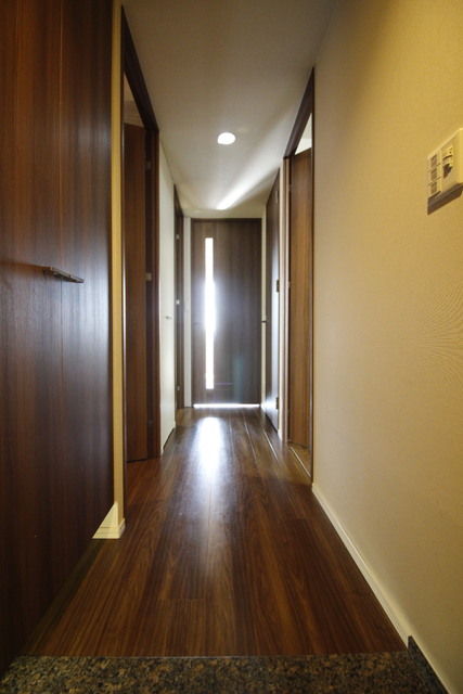 玄関　★段差の少ない玄関★