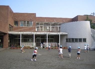 幼稚園・保育園　伊勢原市立比々多保育園（幼稚園・保育園）まで738m