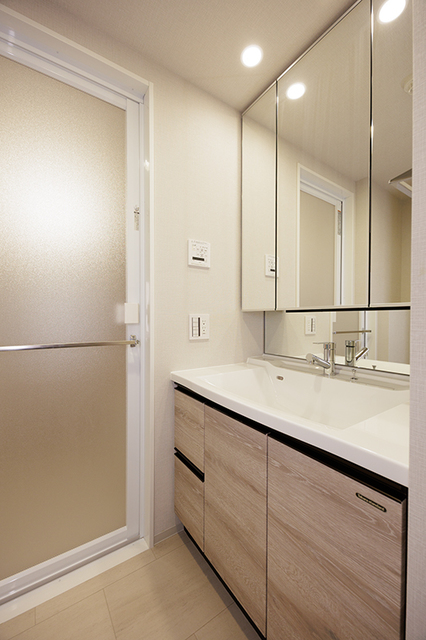 洗面設備　※写真は同タイプ住戸です。