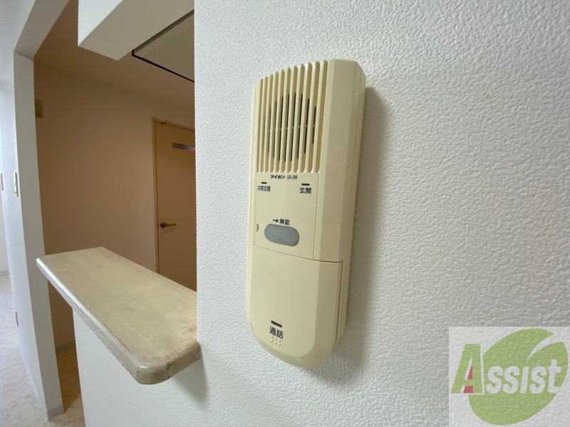 セキュリティ　インターホンは通話ができるので急な訪問があっても安心です。