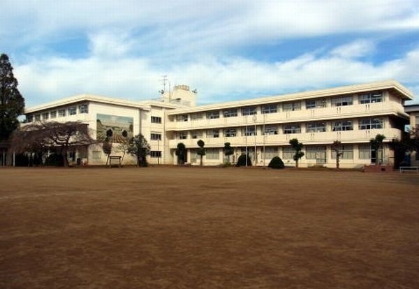 小学校　朝陽小学校（小学校）まで1800m