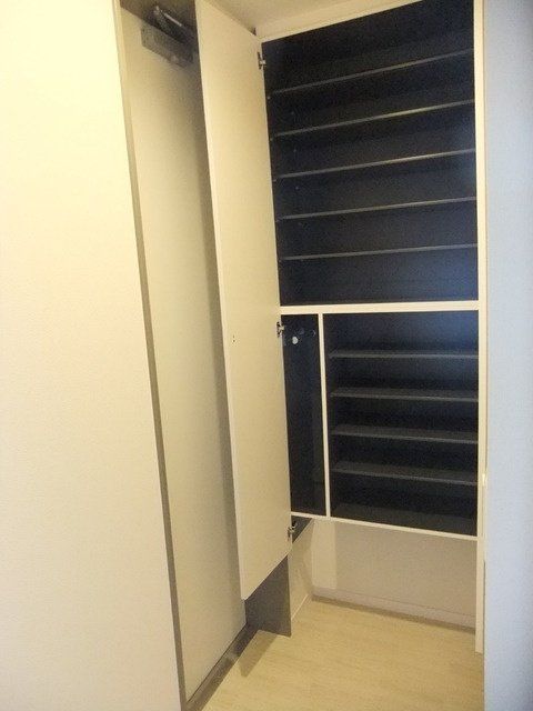 玄関　大型シューズボックス
