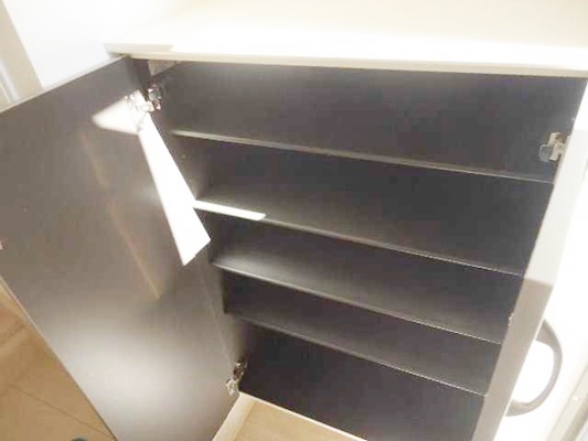 玄関　【浴室乾燥機完備♪】おすすめ物件！