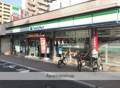 コンビニ　ファミリーマート（コンビニ）まで374m