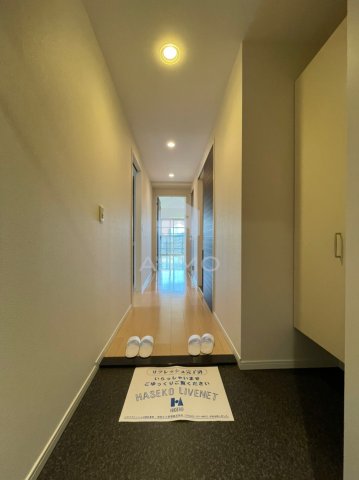 玄関　※同建物内参考写真