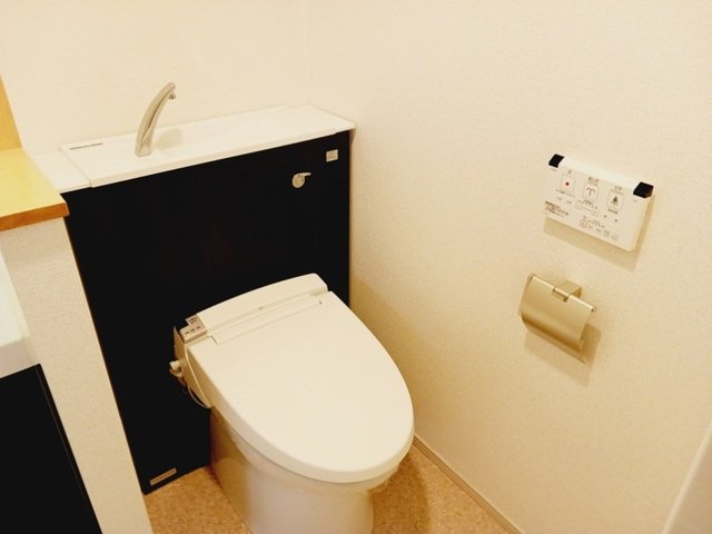 トイレ　コンパクトで使いやすいトイレです