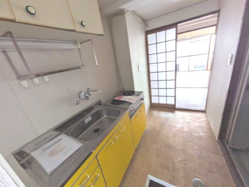 玄関　収納もある玄関です