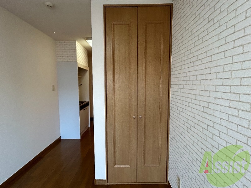 収納　収納はこちらのクローゼットをご活用ください。