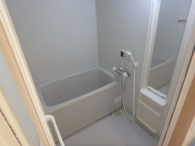 バス・シャワールーム　風呂