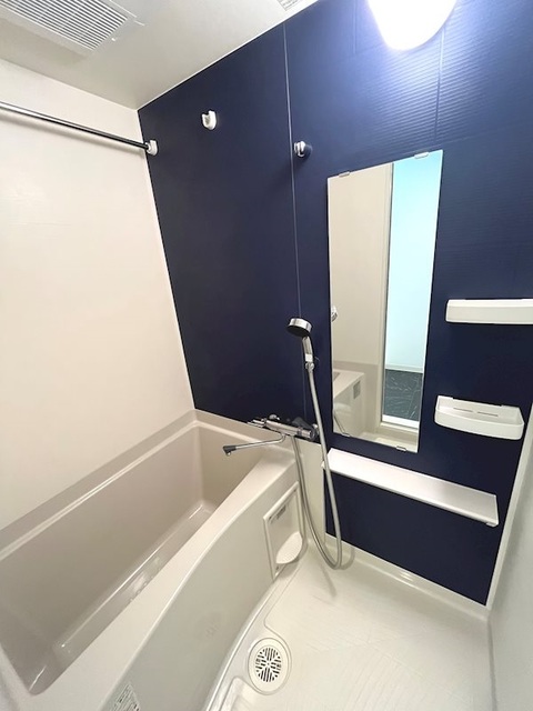 バス・シャワールーム　バスルーム