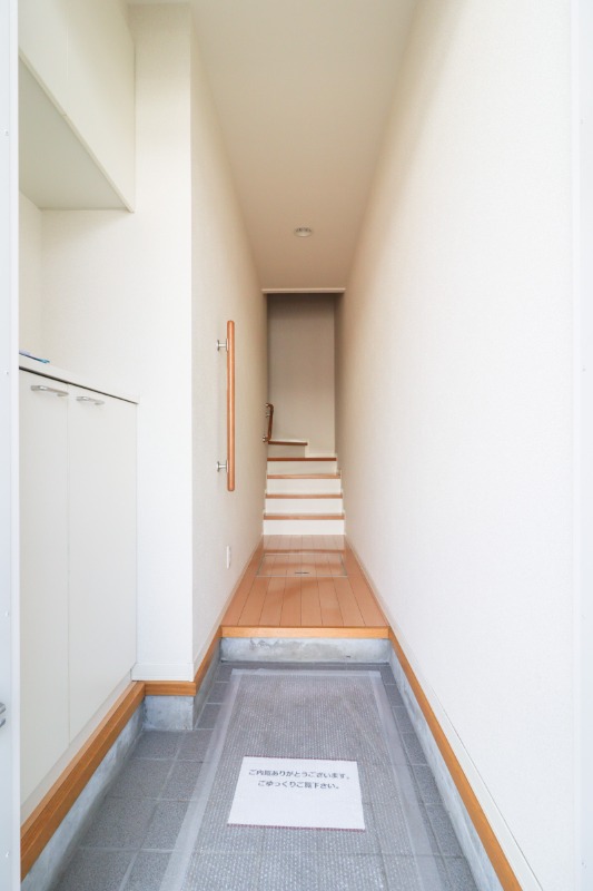 玄関　図面と現状に相違がある場合には現状を優先