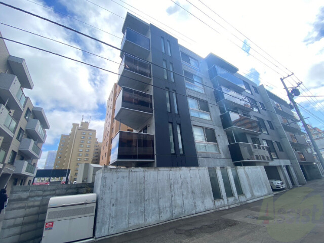 建物外観　札幌市中央区北５条「Ｃ－ＳＥＬＥＣＴＩＯＮ．ＳＴＥＬＬＡ１」