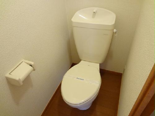 トイレ　温水便座付きで快適生活