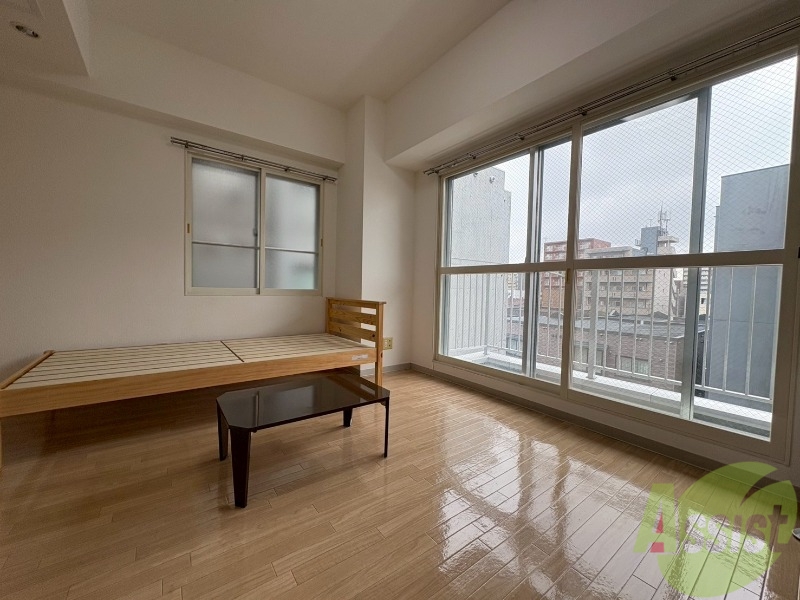 居室・リビング　広くてきれいなリビングです！快適に過ごせそうですね。