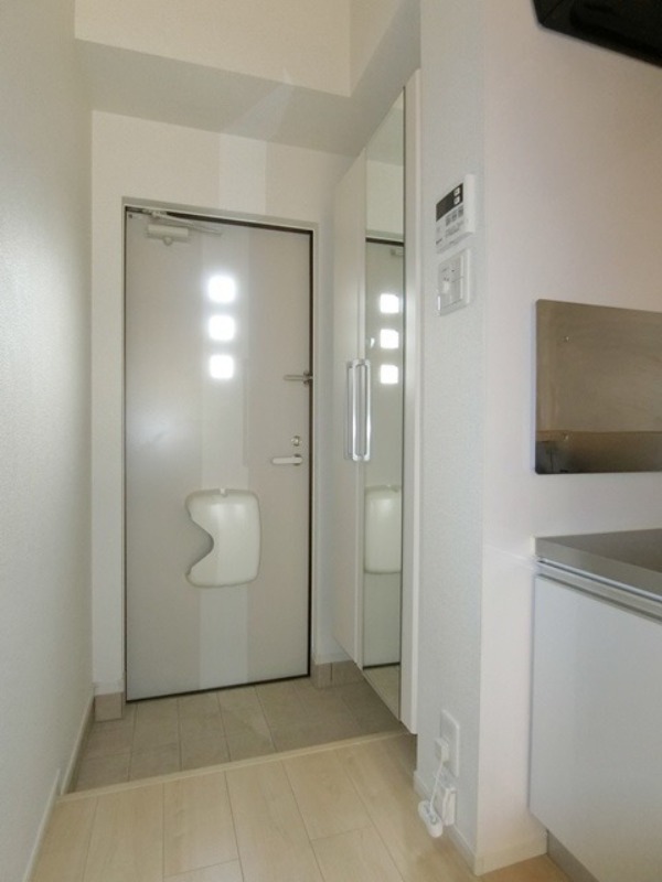 玄関　図面と現状に相違がある場合には現状を優先