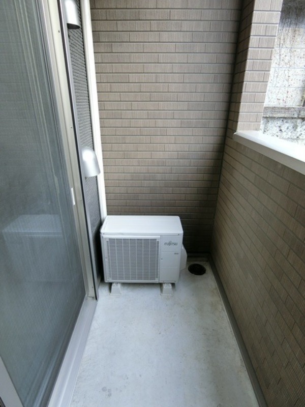 バルコニー　図面と現状に相違がある場合には現状を優先