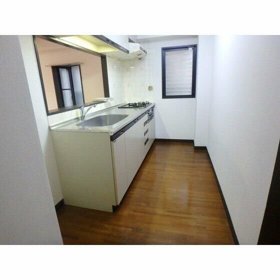 キッチン　※別部屋参考写真となります。