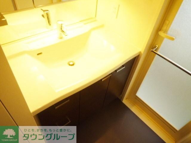 洗面設備　★大きな鏡の洗面台★