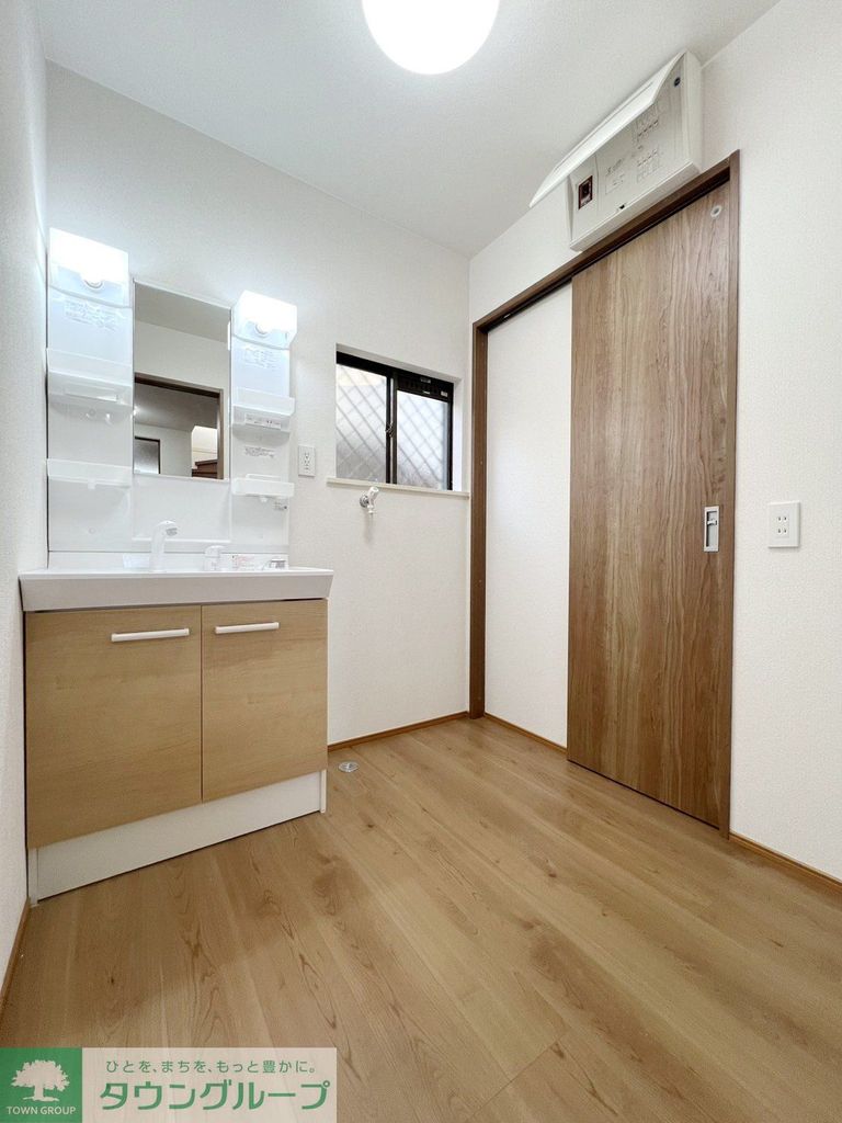 洗面設備　収納