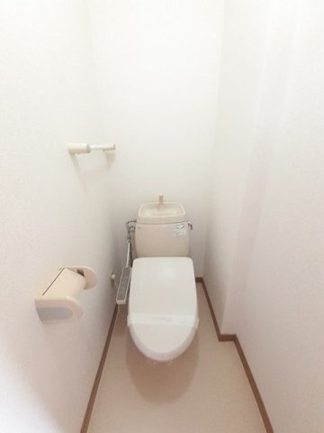 トイレ　シンプルで使いやすいトイレです