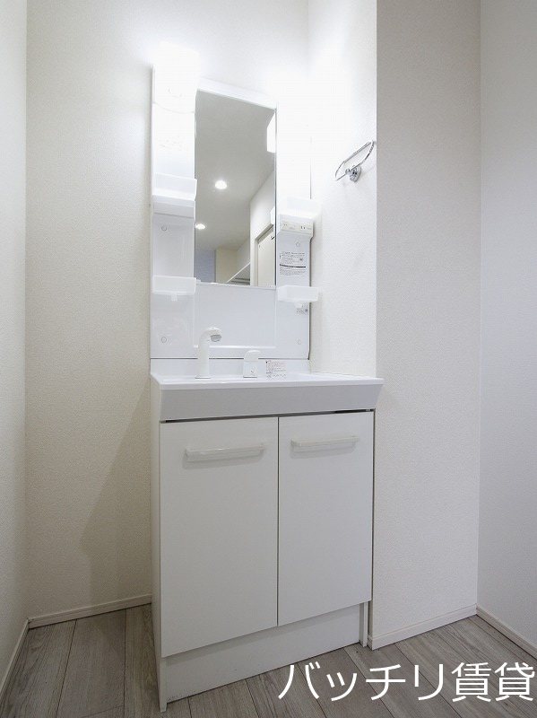 洗面設備　別号室の写真となります　現状優先