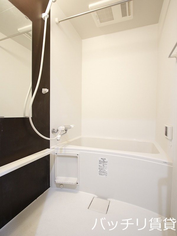 バス・シャワールーム　別号室の写真となります　現状優先