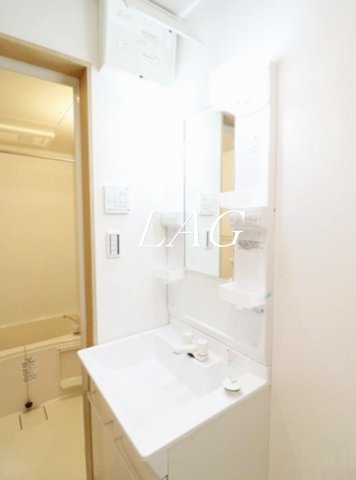 洗面設備　洗面台です。