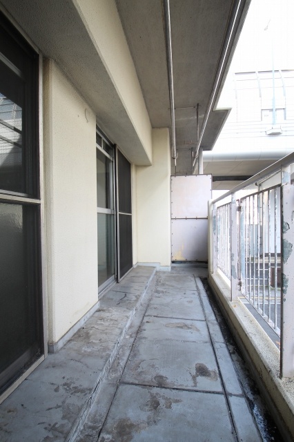 バルコニー　同物件別部屋写真