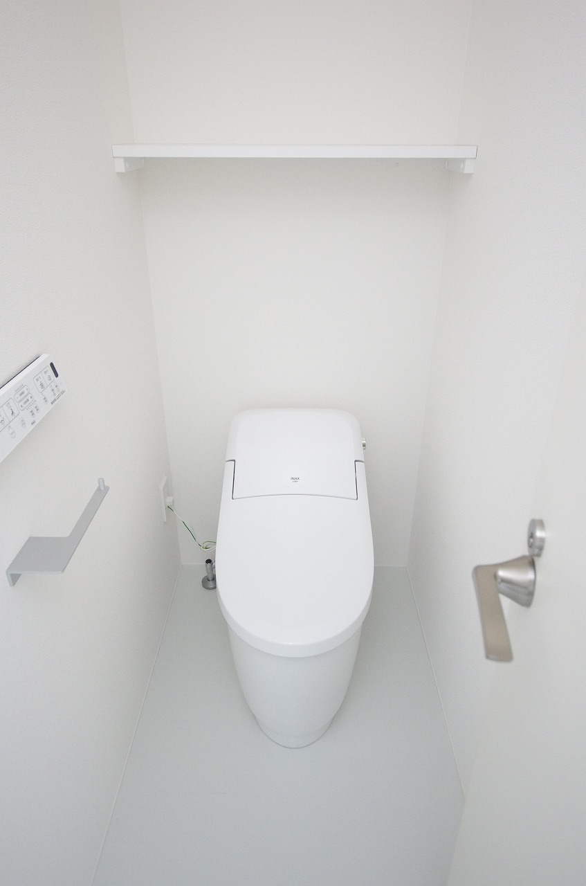 トイレ　ピース・カルマ