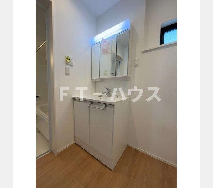 洗面設備　洗面設備