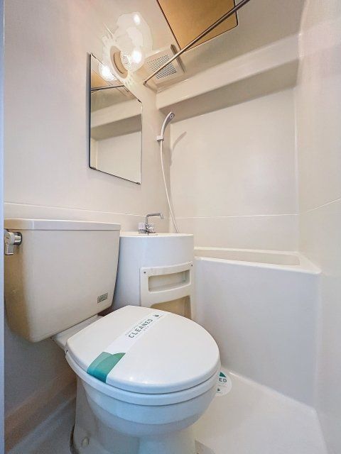 バス・シャワールーム