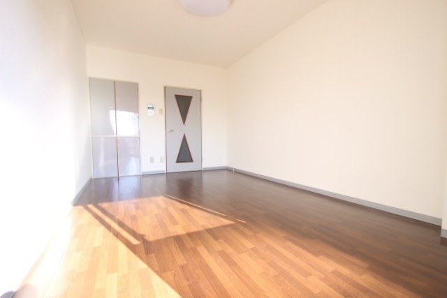 居室・リビング　他号室画像