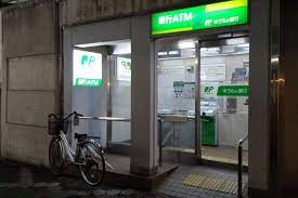 銀行　ゆうちょ銀行本店かんぽ生命大崎ブライトタワー内出張所（銀行）まで426m