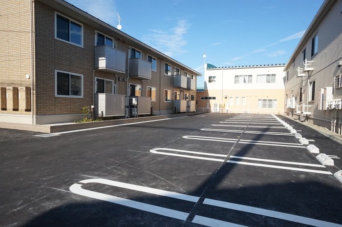 駐車場　敷地内駐車場、2台契約可能です☆