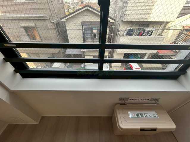 バルコニー　別部屋の参考写真です。