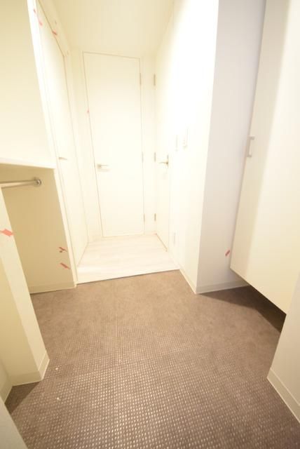 玄関　お部屋探しはタウンハウジングへ♪