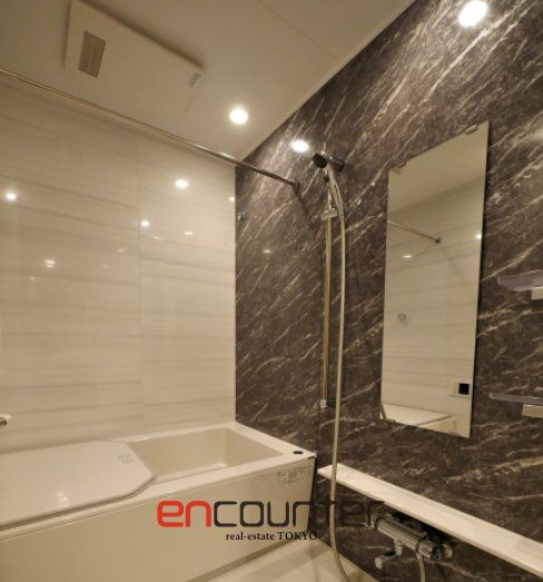 バス・シャワールーム　※同マンション別室参考写真