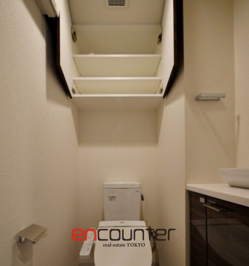 トイレ　※同マンション別室参考写真