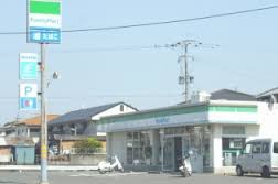 コンビニ　ファミリーマート那珂川ミリカ北店（コンビニ）まで1333m