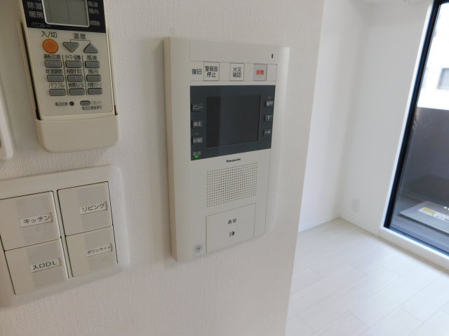 セキュリティ　TVモニター付きインターホンです