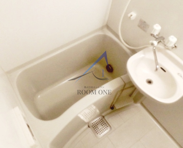 バス・シャワールーム　お風呂です。