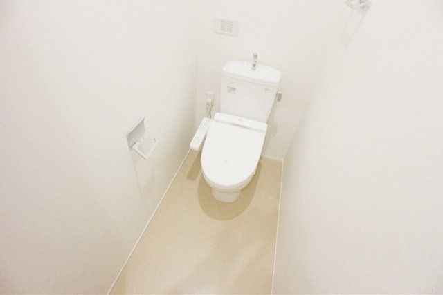 トイレ　お部屋探しは株式会社　タウンハウジング　までお気軽にお問合…