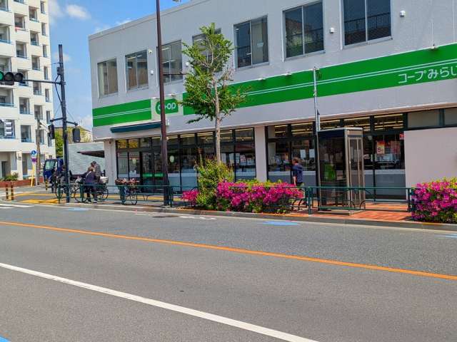 スーパー　サミット（株）／江戸川区役所前店（スーパー）まで1102m