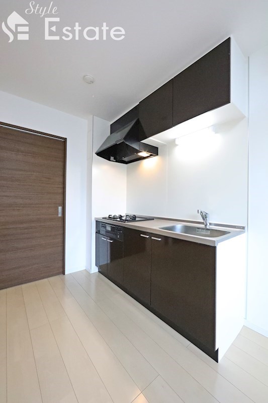 キッチン　システムキッチン(3口ガスコンロ・グリル付き)