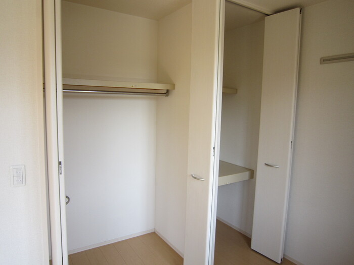 収納　クローゼット